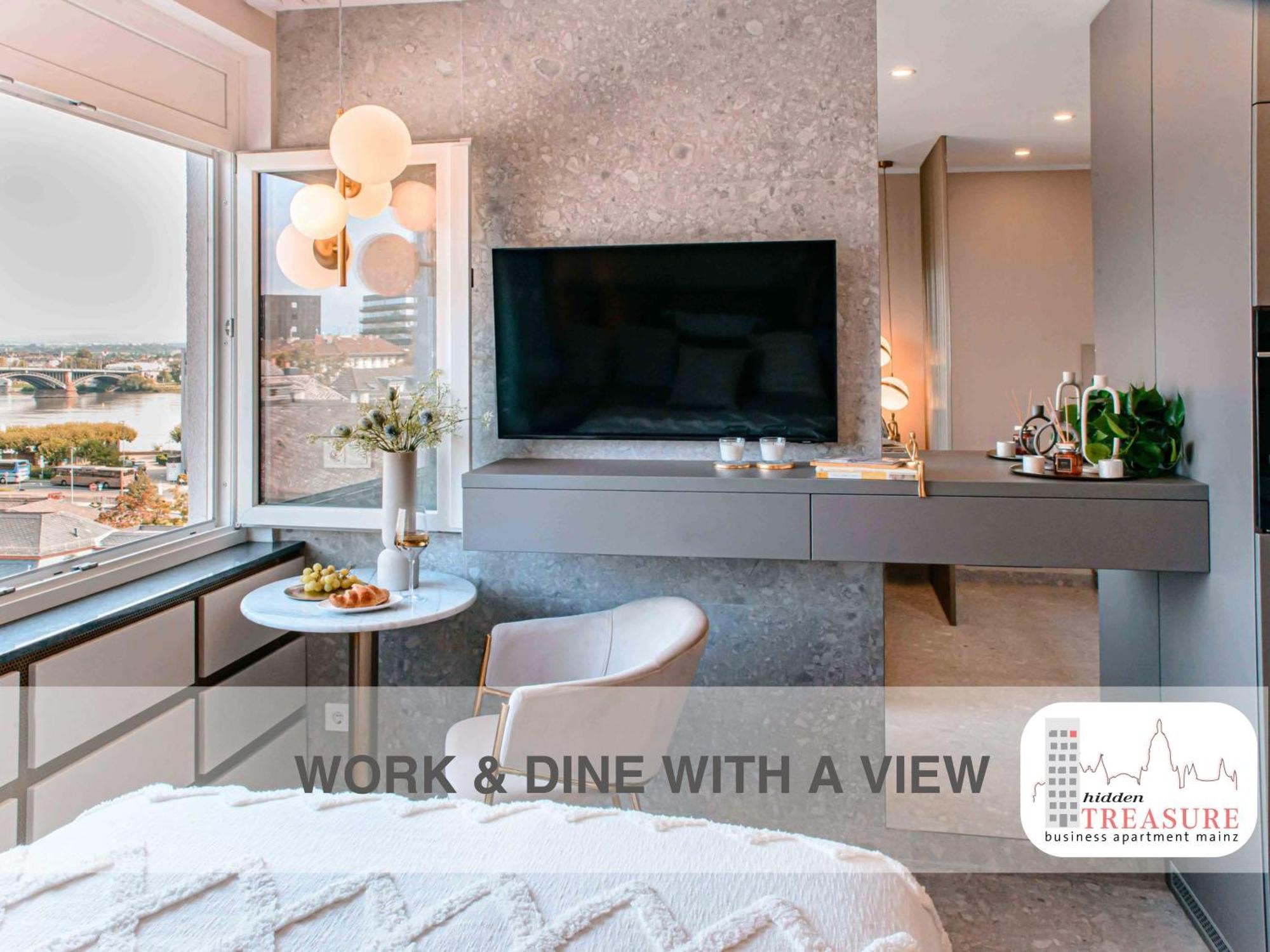Hidden Treasure Business - Fantastic Rhine View In Center Of Old Town Mainz